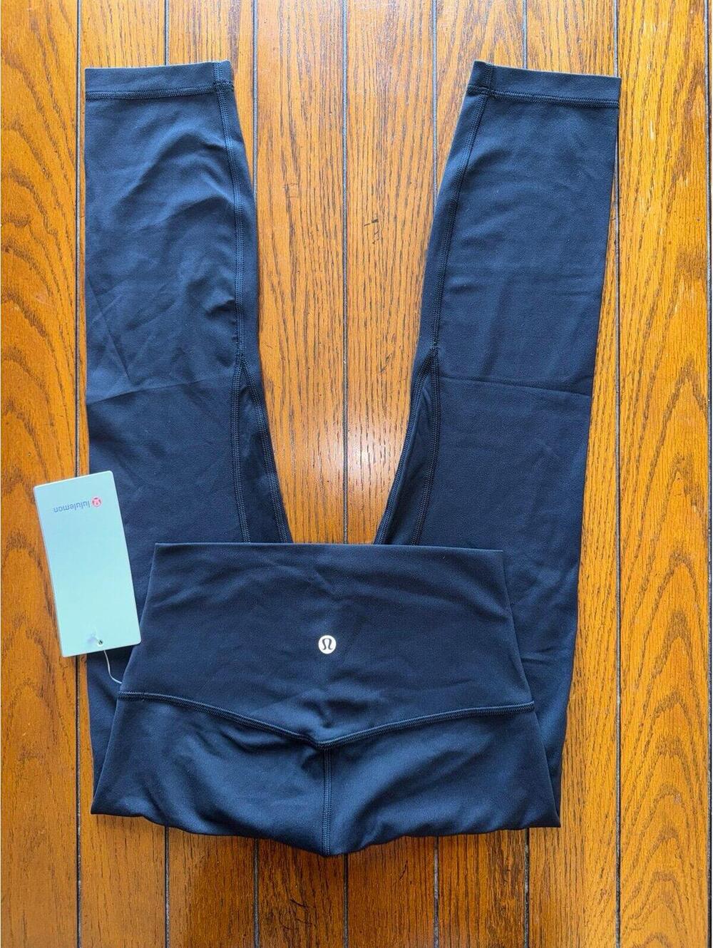 Lululemon Align High Rise 23” Black Size 4 NWT
